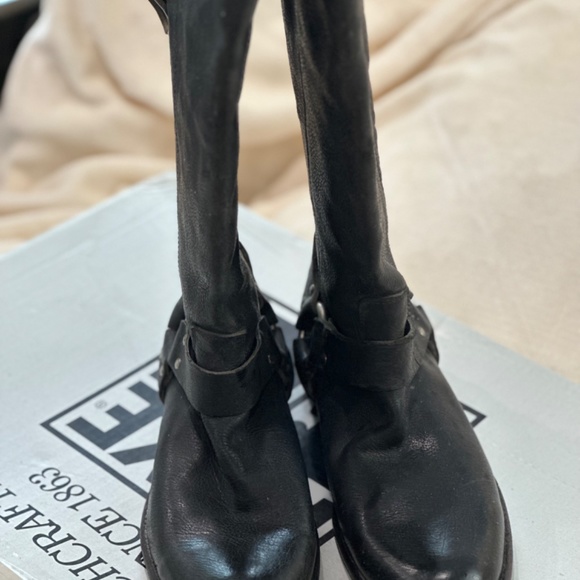Women’s frye boots Phillip Harness tall size 9 distressed black - Picture 5 of 7